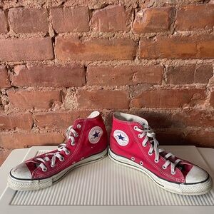 Vintage 2000 Converse Red High-Top Sneakers